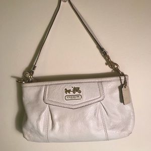 Coach Poppy white wristlet/clutch